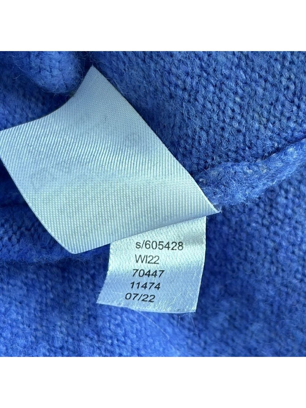 Loft Periwinkle Knit V Neck Sweater Size MP - Picture 7 of 12